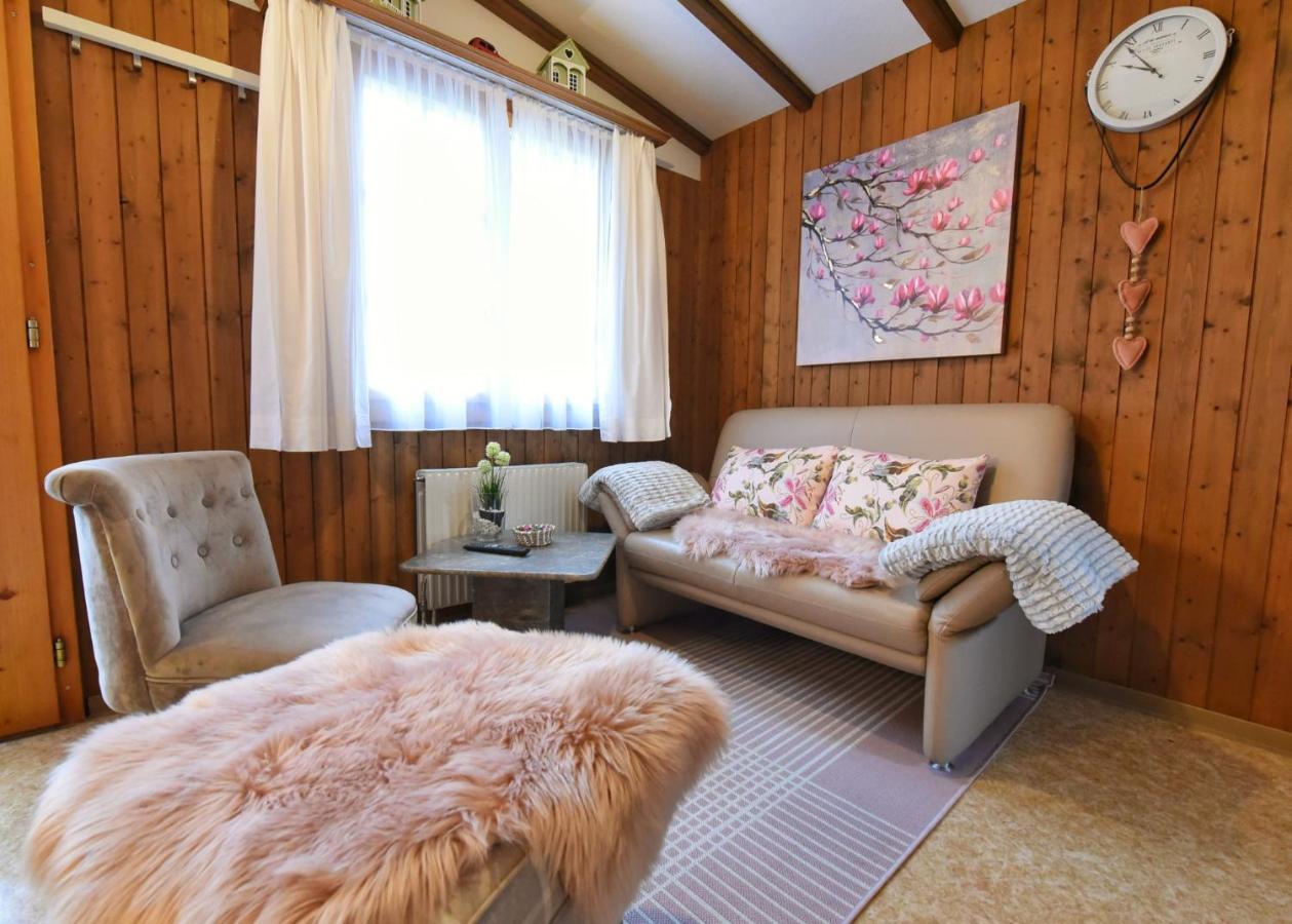 Willa Spellbound A Romantic Hideaway For Adults Aged 18-35 Lauterbrunnen Zewnętrze zdjęcie